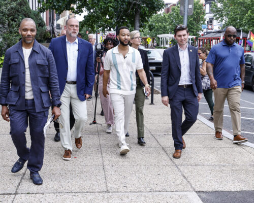 John-Legend-Visit-Walking